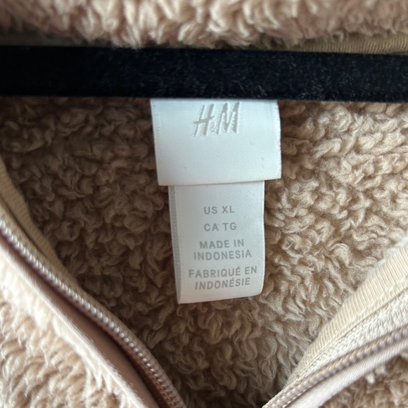 Teddy sweater - beige fuzzy! - Picture 2 of 4